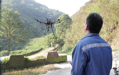 无人机巡检输电线路.png 无人机巡检输电线路.png