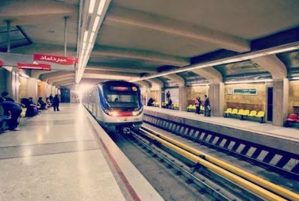 地铁.png 地铁.png