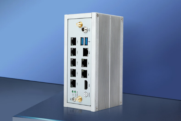 PA视讯多网口嵌入式工控机.png